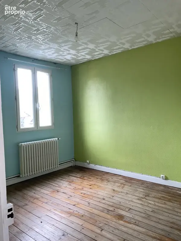 Moreuil centre ville, maison en bon état de plus de 90m2 avec piece a vivre deux chambres et cour - photo 5