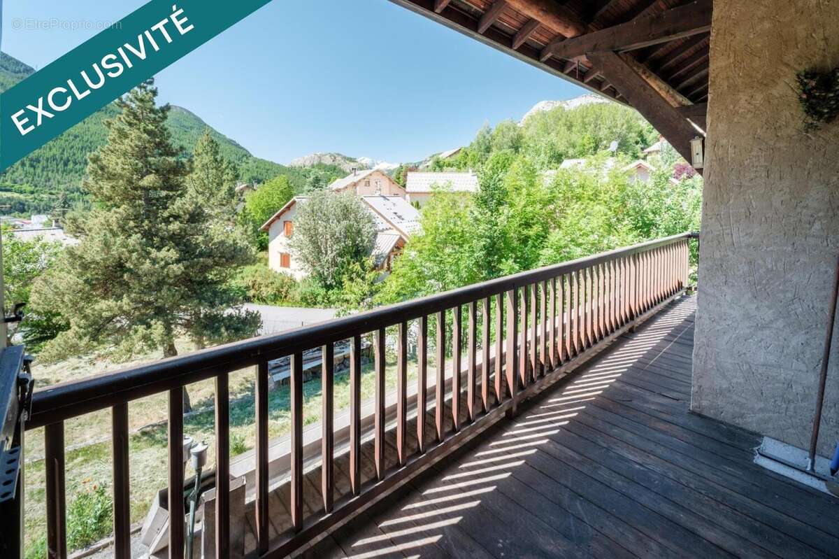 Maison 230 m² à Puy-Saint-Andre  - photo 7