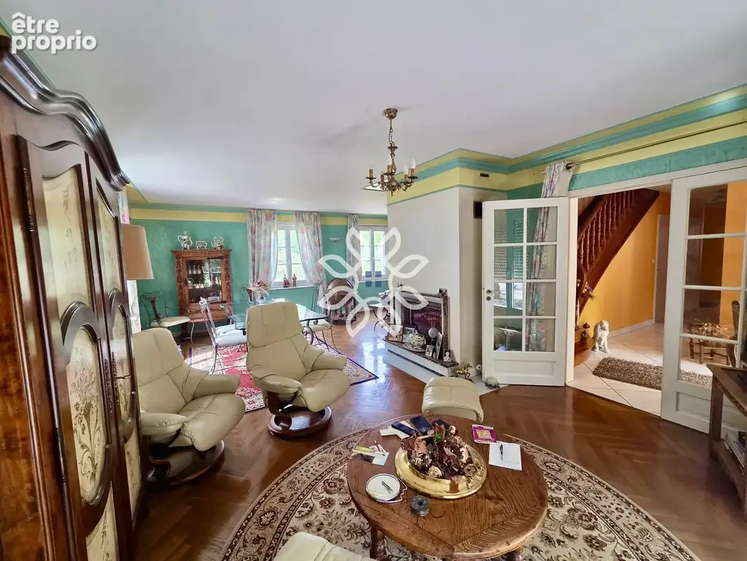 Brioude   maison familiale 206 m2   4 chambres   terrain 1 043 m2   grand garage - photo 7