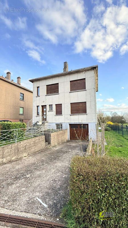 Maison à SEINGBOUSE