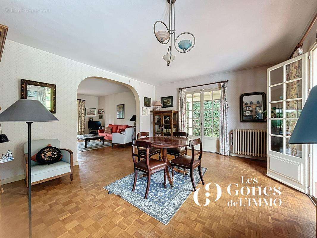 Maison à FRANCHEVILLE