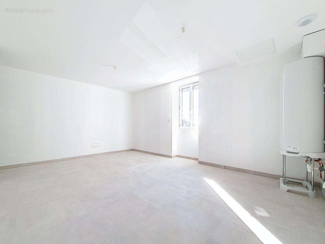 Appartement à VILLETTE-DE-VIENNE