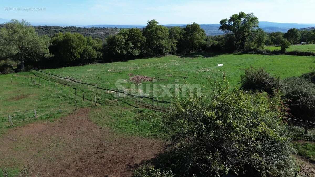 Maison à SAINT-GINEIS-EN-COIRON
