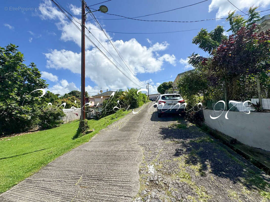 Terrain à SCHOELCHER