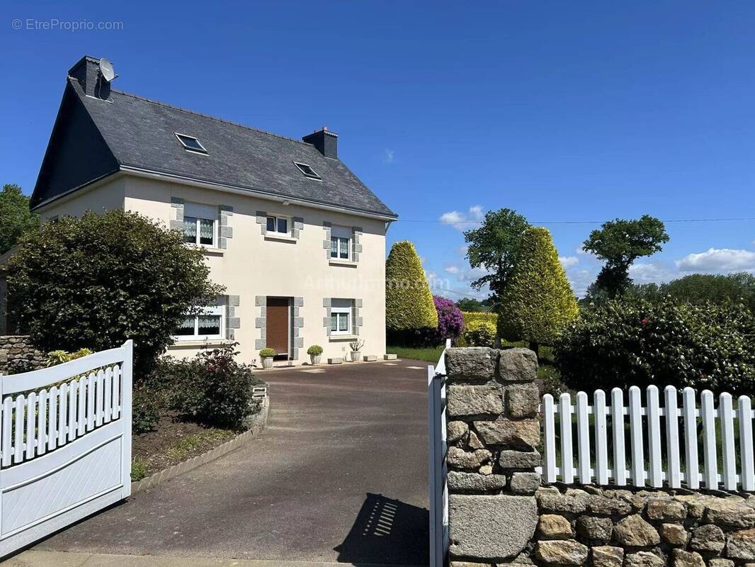 Maison à HENON