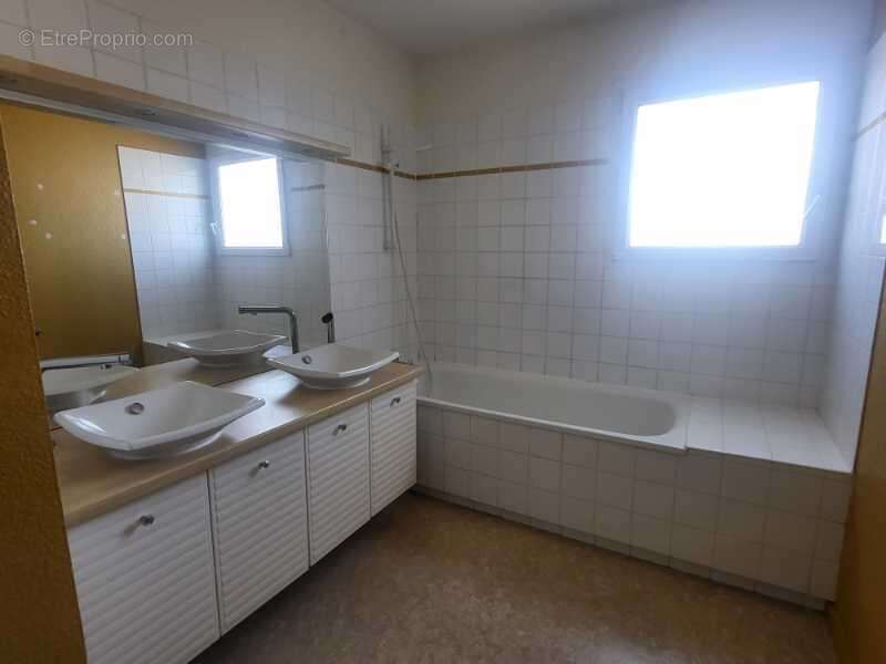 Maison 108 m² à Dole  - photo 6