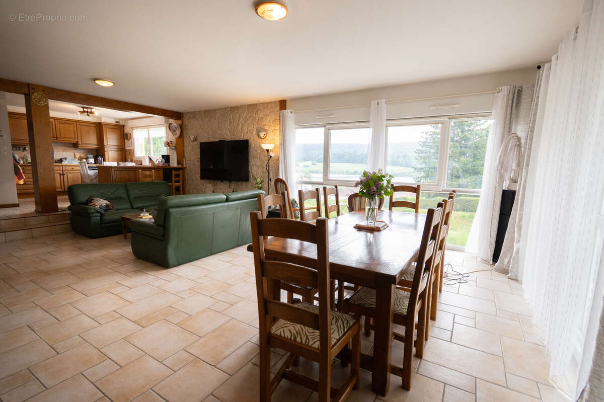 Maison à SAINT-POINT-LAC