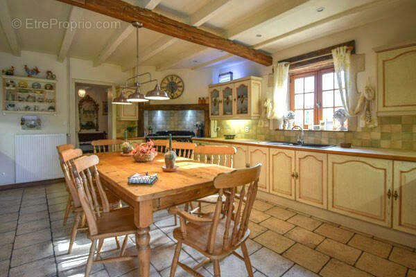 CUISINE - Maison à GENOUILLE