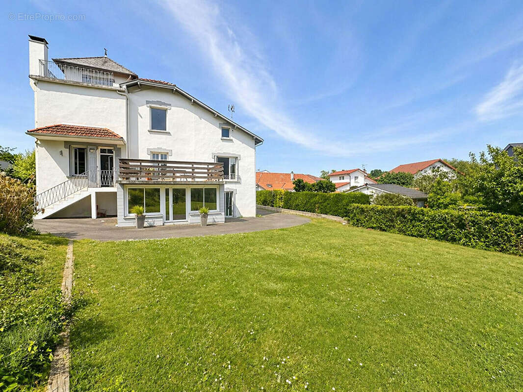 Maison à LOURDES