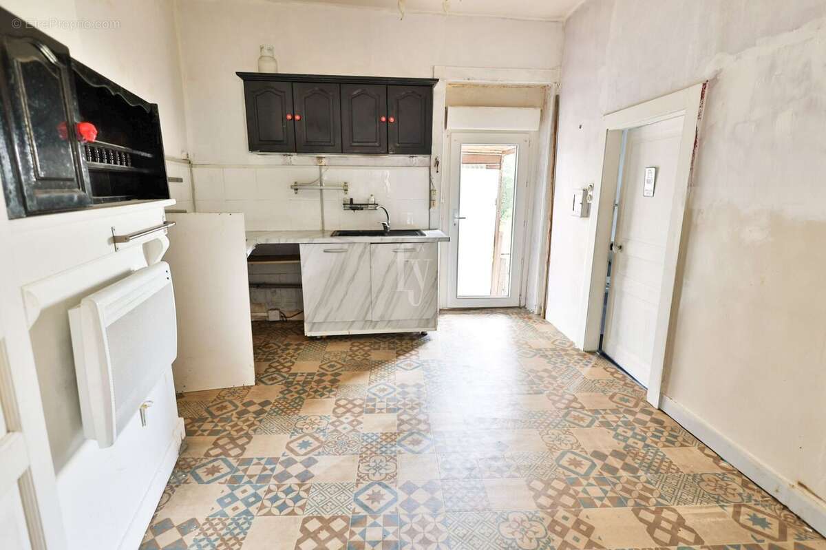 Maison à SAINT-GERMAIN-LES-BELLES