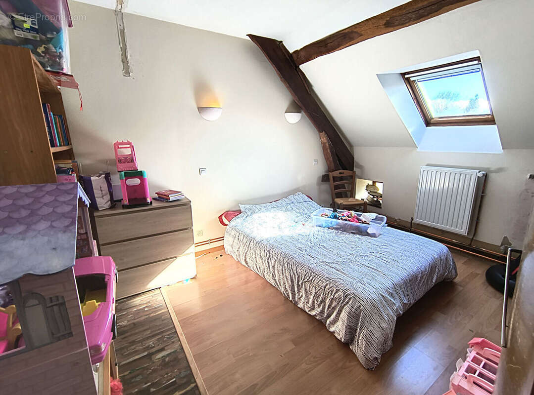 Maison à SAINT-SULPICE-LAURIERE