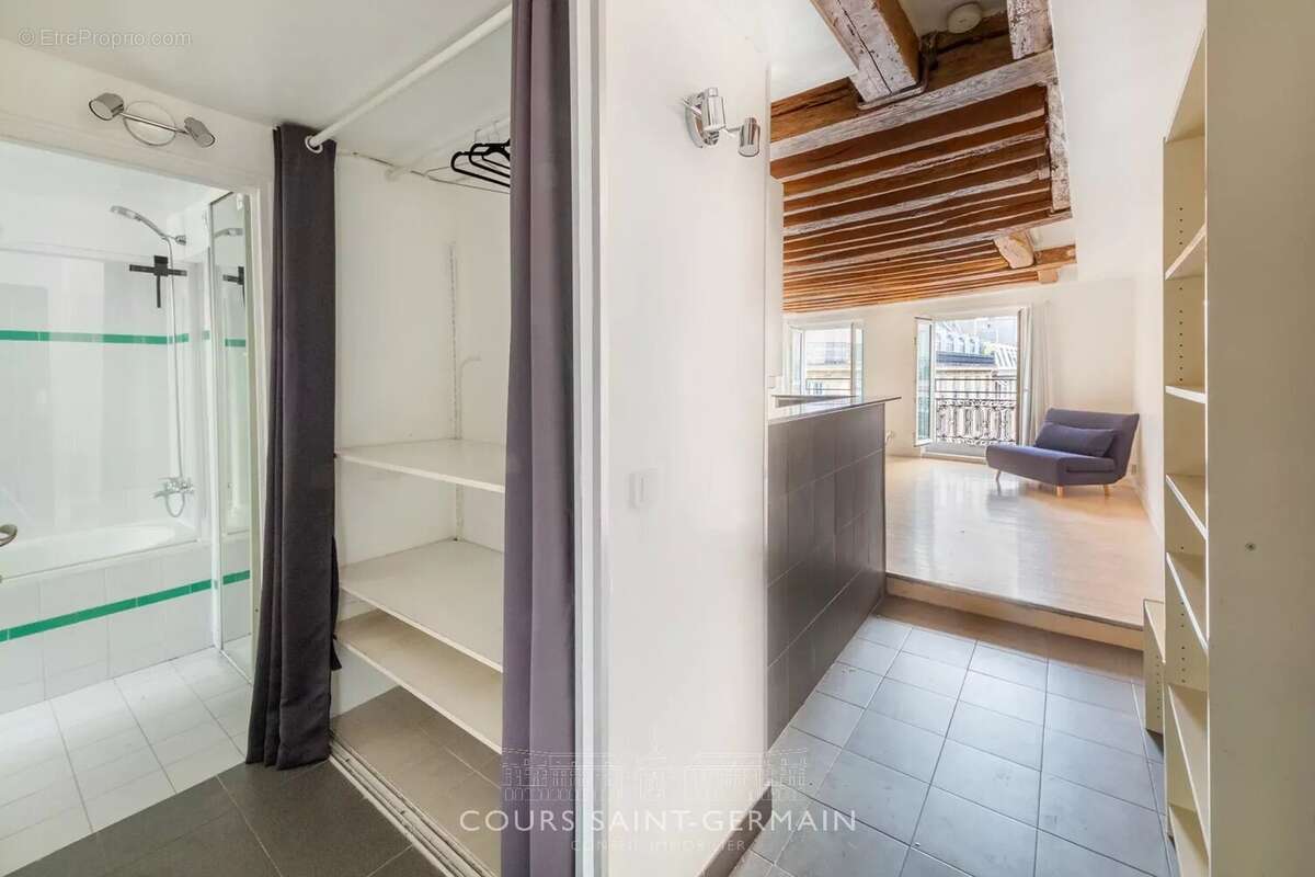 Appartement à PARIS-2E