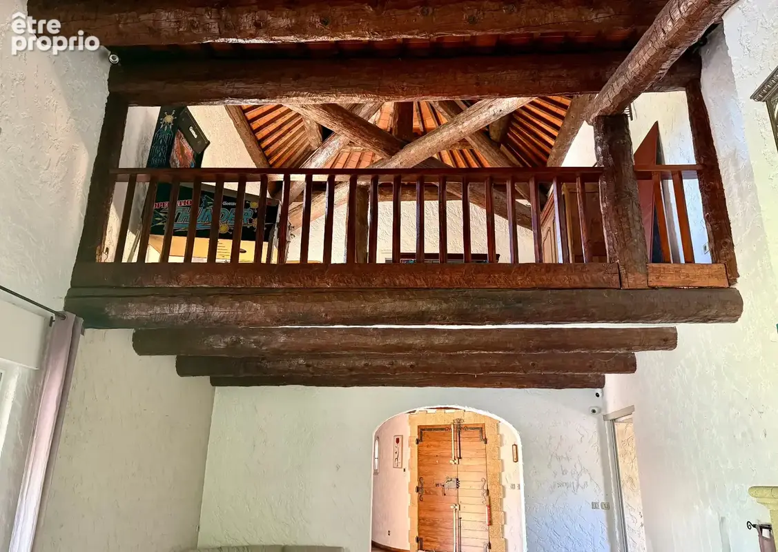 Propriété à vendre entre Peynier et Trets sur plus d'un hectare, maison principale environ 225 m2 - photo 11