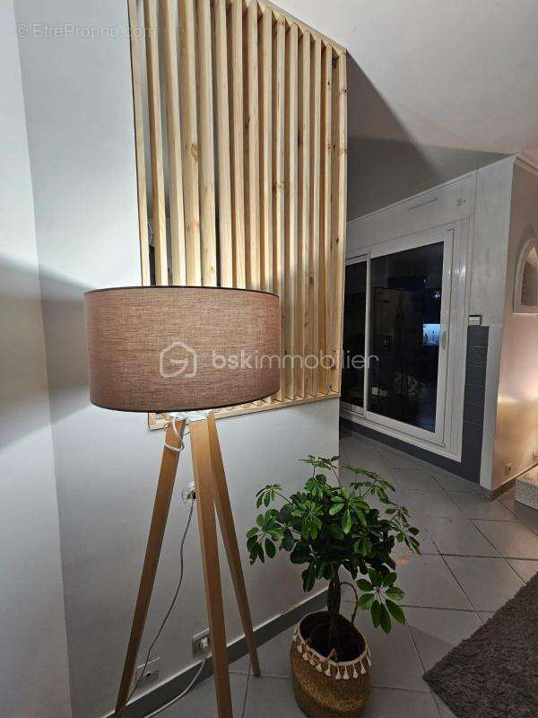 Appartement 4 pièces 87 M² à deux pas du Métro ligne11 - photo 6