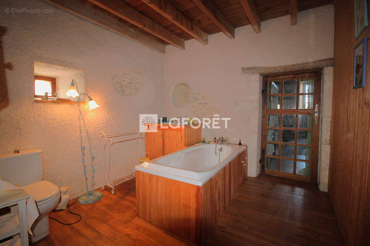 Maison à GOUT-ROSSIGNOL