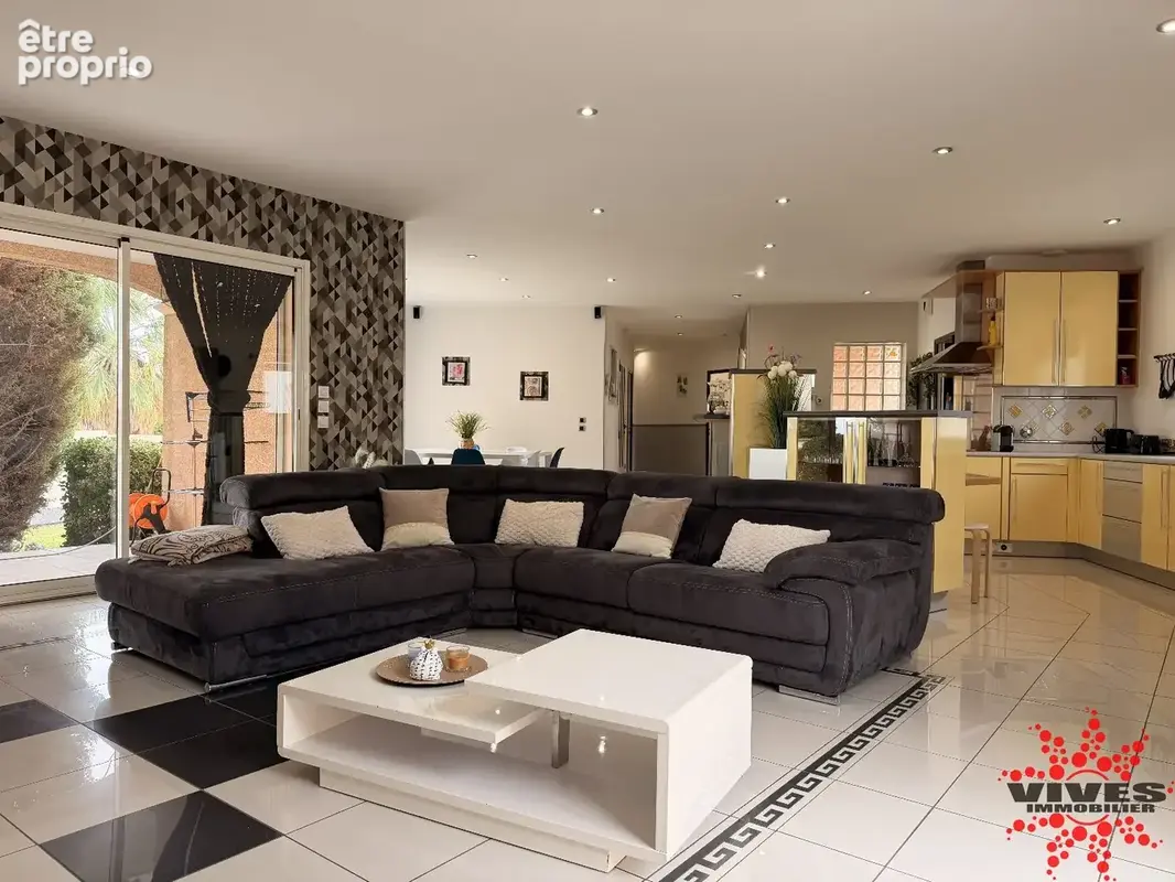 Maison 150 m² avec dépendance 80 m² et piscine chauffée - photo 7