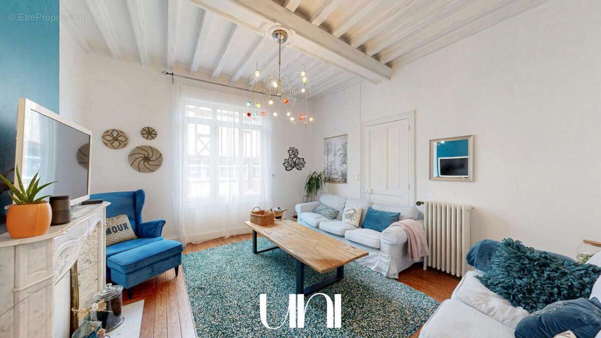 Maison à MEZIDON-CANON