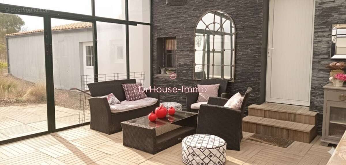 Maison à COMMEQUIERS