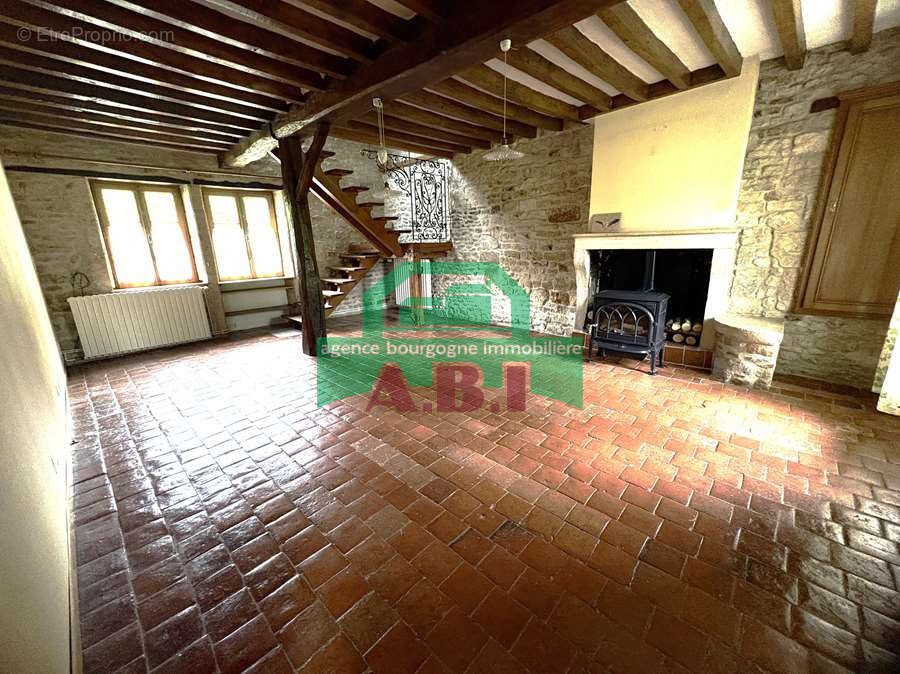 Maison à PREMERY
