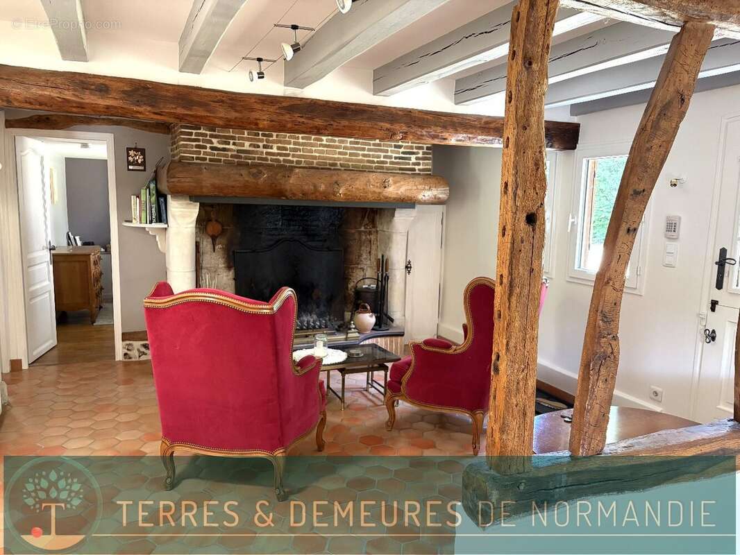 Maison à CORMEILLES