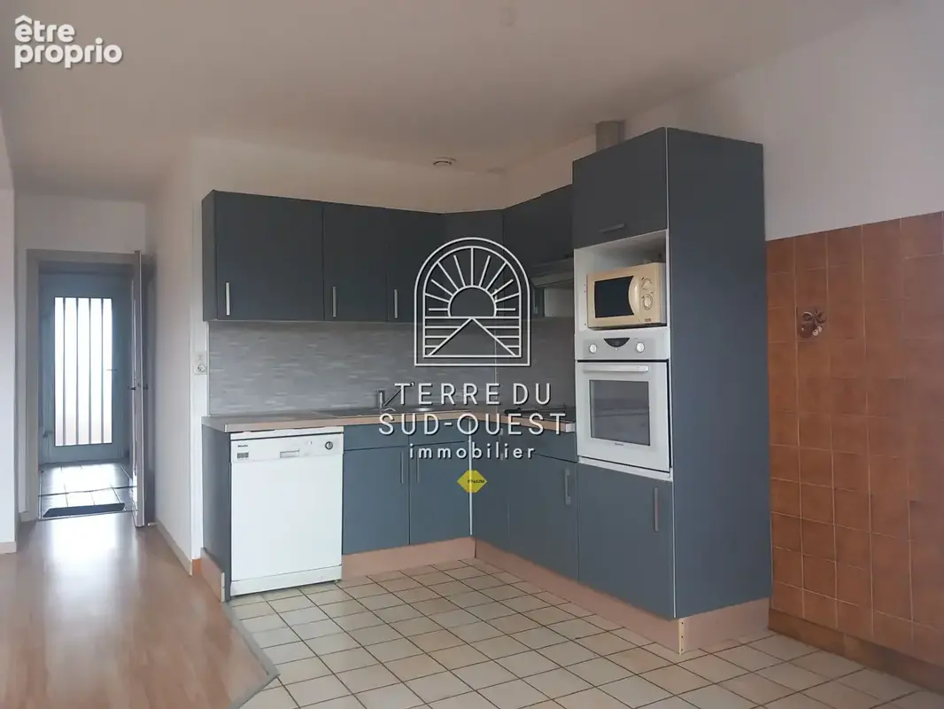 Photo Appartement à Artix au prix de 172 000€