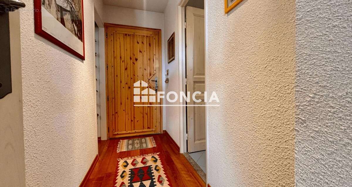 Appartement à LA SALLE-LES-ALPES