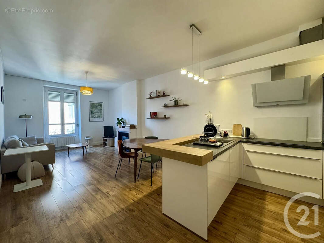 Appartement 73 m² à Villeurbanne  - photo 7