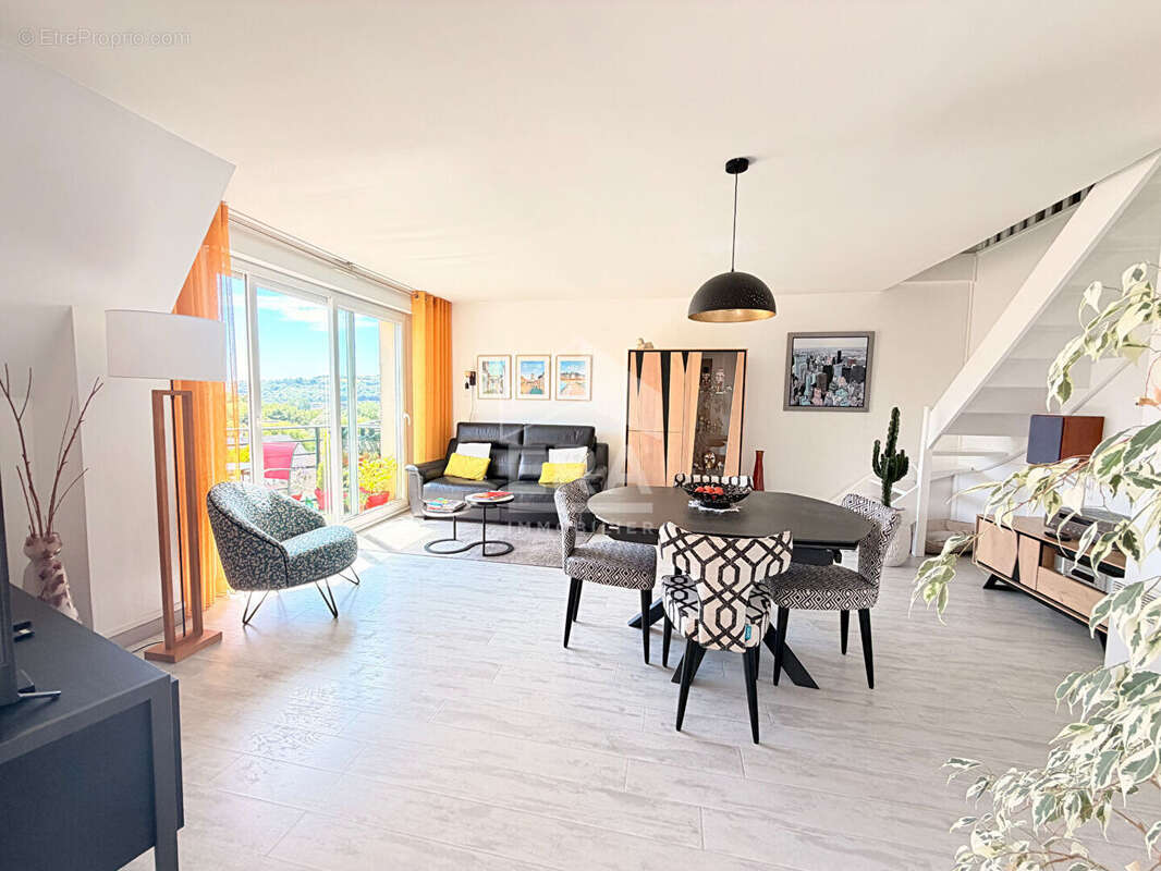 Appartement à SAINT-MARTIN-BOULOGNE