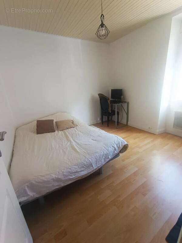 Maison à SAINT-CHERON