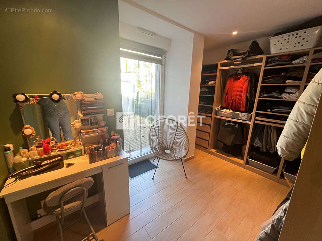 Appartement à FESCHES-LE-CHATEL