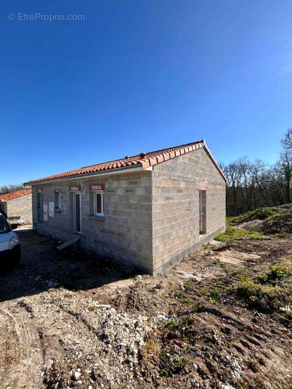 Maison à TRELISSAC