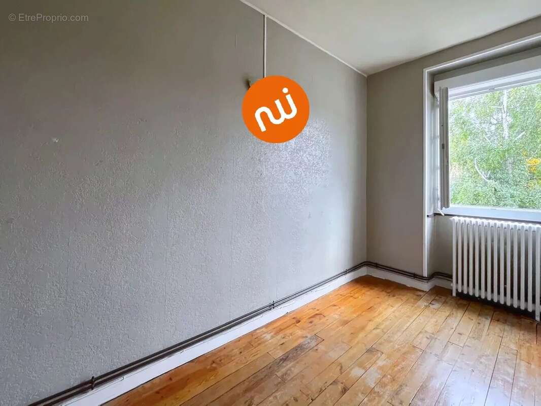 Appartement à SAINT-GENIS-LAVAL