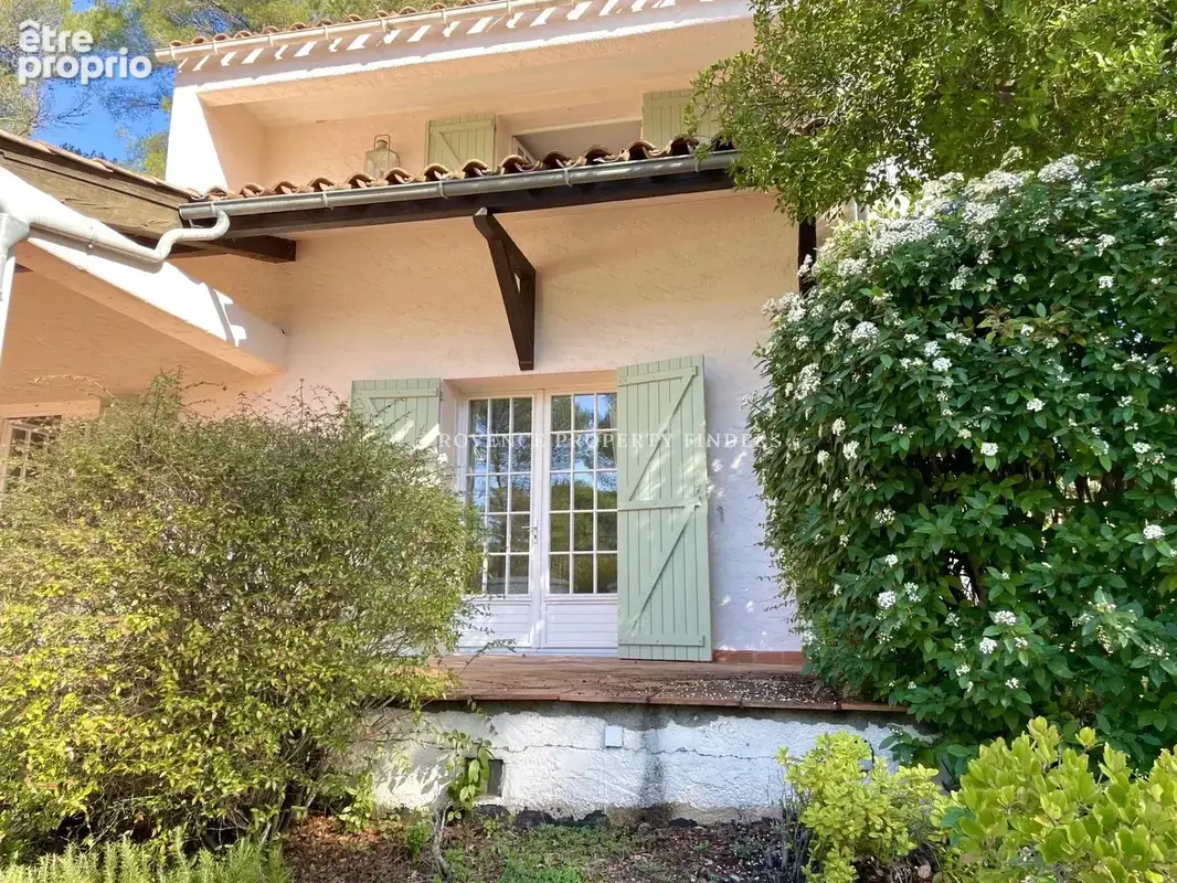 Charmante villa avec beau terrain. - photo 18