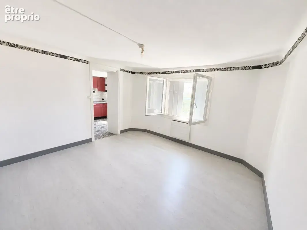 COURSAN : Appartement T3 de 60m² avec fort potentiel - photo 6