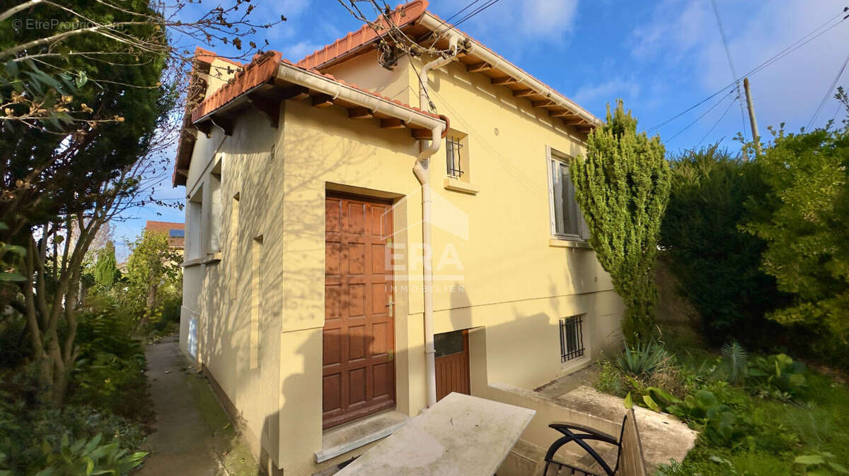 Maison à SAVIGNY-SUR-ORGE