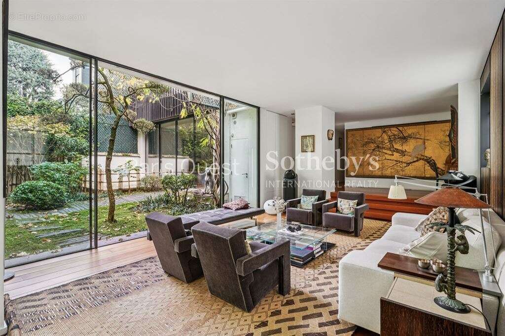 Maison à NEUILLY-SUR-SEINE