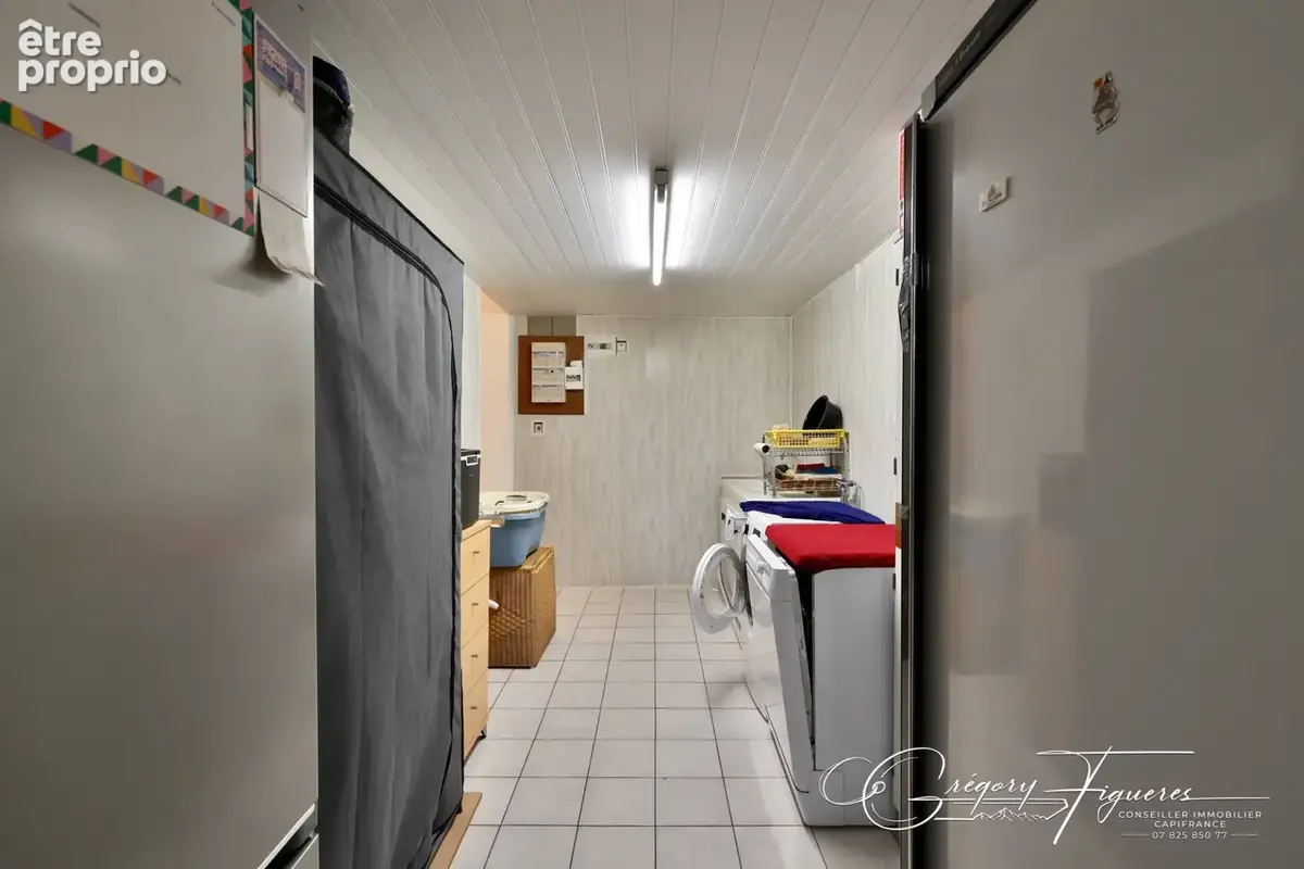 CHAPONOST – Élégante maison familiale avec possibilité de deux logements indépendants – Terrain de 802 m² - photo 13