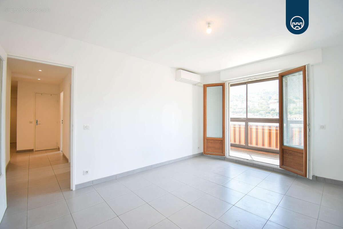 La trinite - centre - 3pcs 62m2 - photo 3