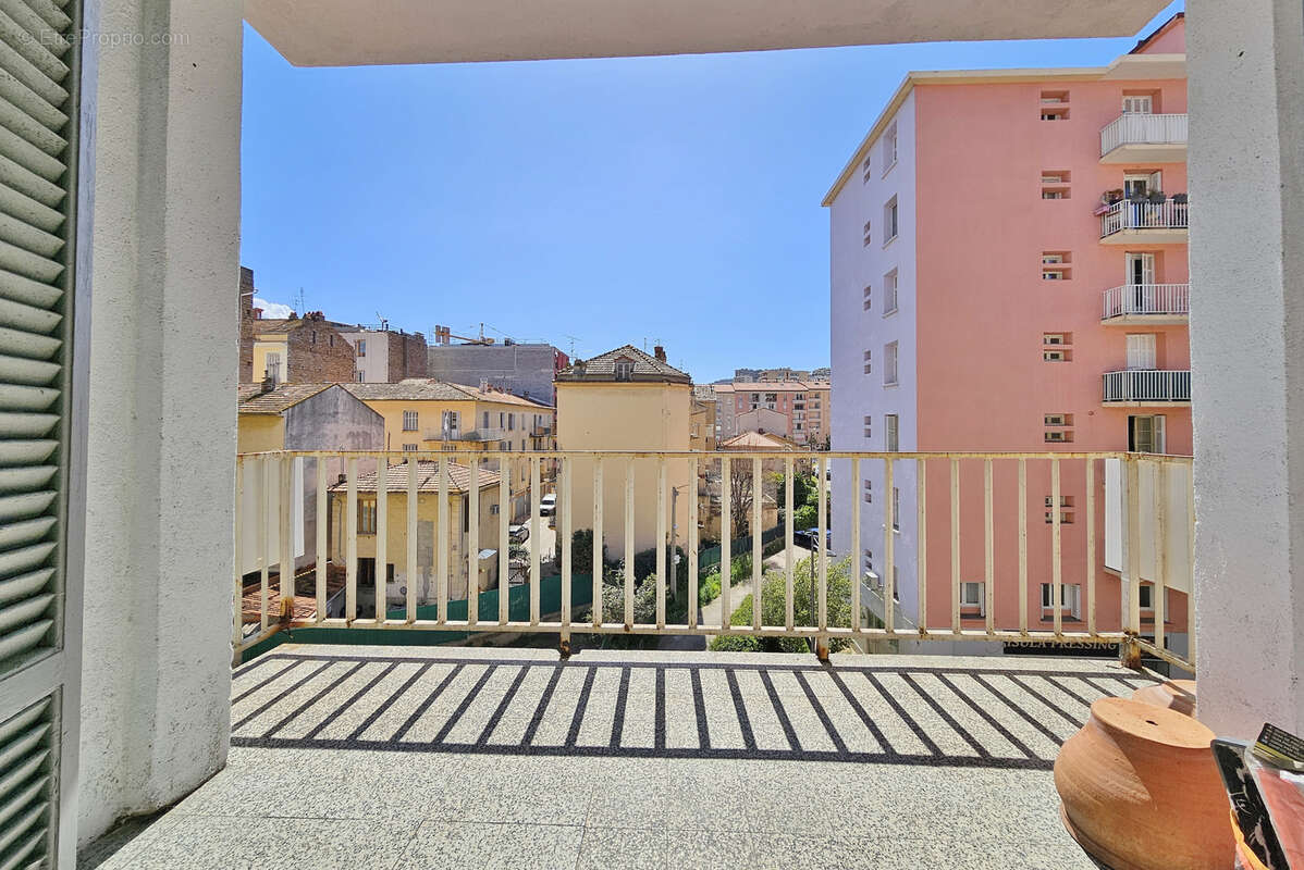 Appartement à AJACCIO