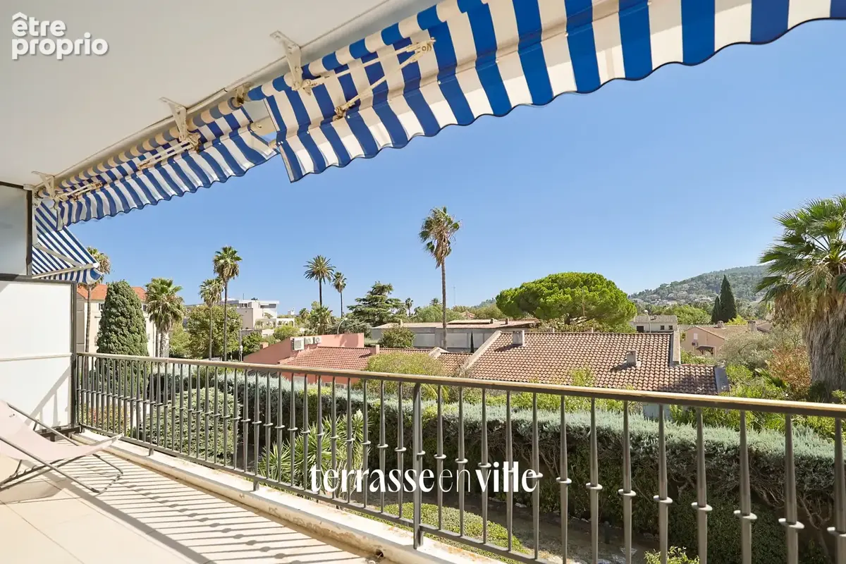 Hyeres - centre - t3 dernier etage terrasse - photo 3