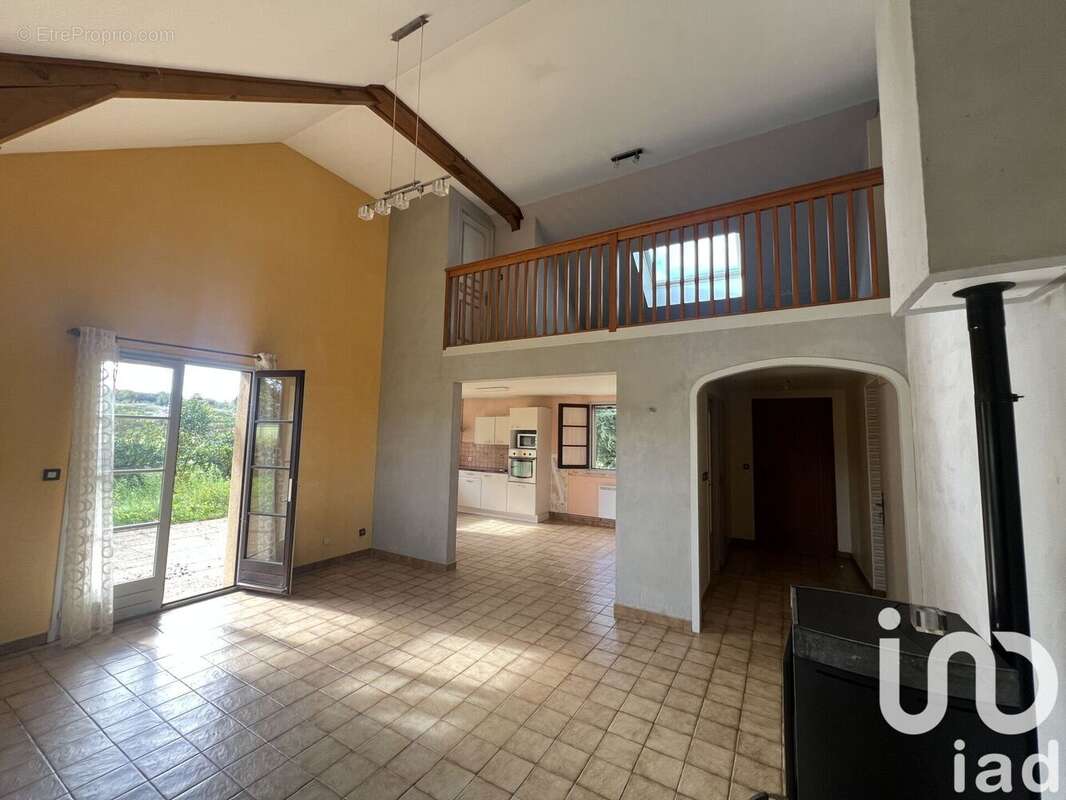 Photo 5 - Maison à SAINT-PIERRE-DE-CHANDIEU