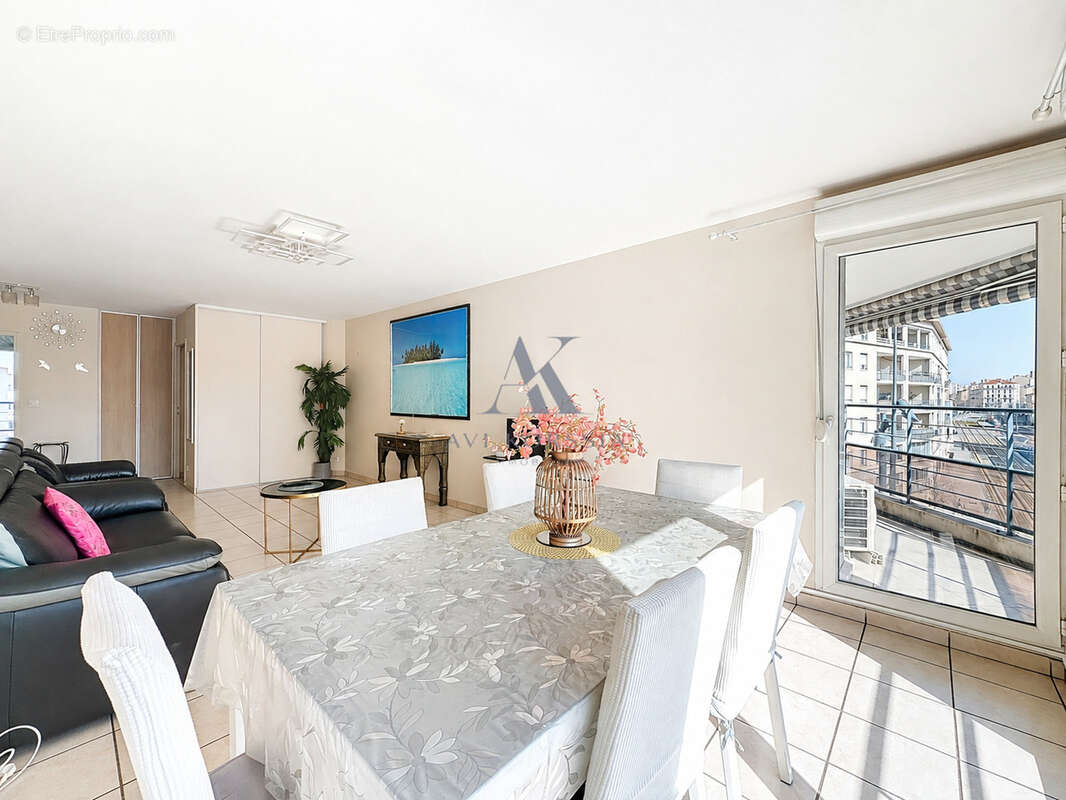 Villeurbanne   Appartement T4 90 m2 avec balcon et garage - photo 3