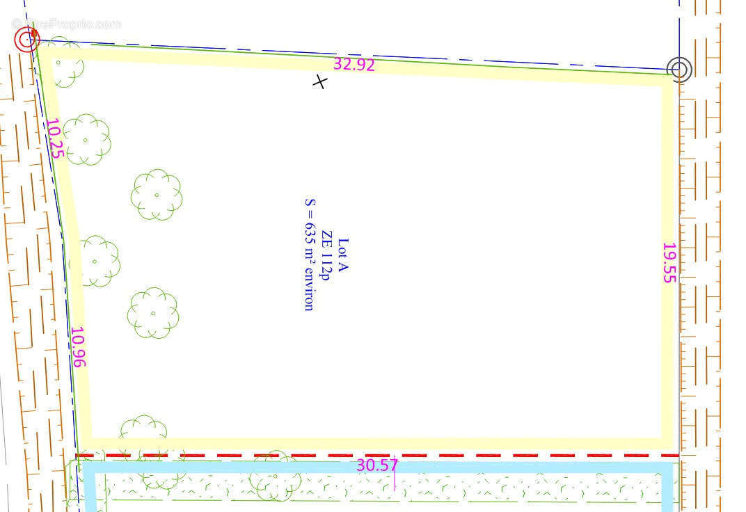 Terrain à BEAUFORT-EN-VALLEE