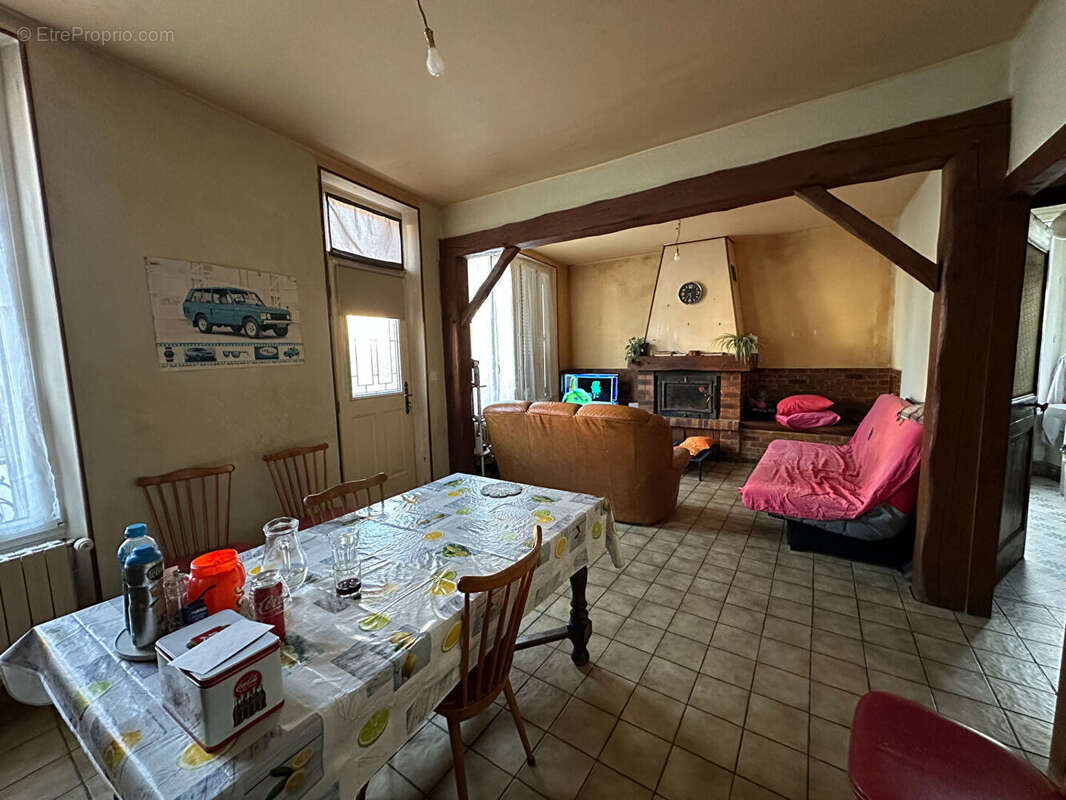 Maison à FERE-CHAMPENOISE