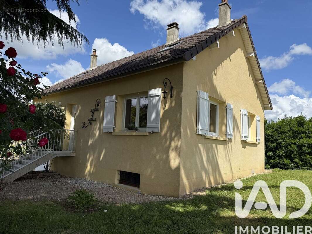 Photo 3 - Maison à CHATENAY-SUR-SEINE