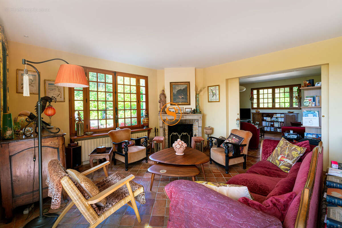 Maison à LAMORLAYE