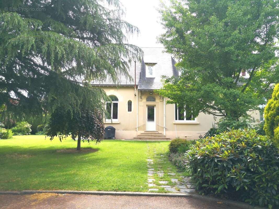 Maison 235 m² à Hermies  - photo 4