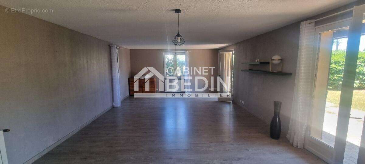 Maison à SAINT-SULPICE-ET-CAMEYRAC