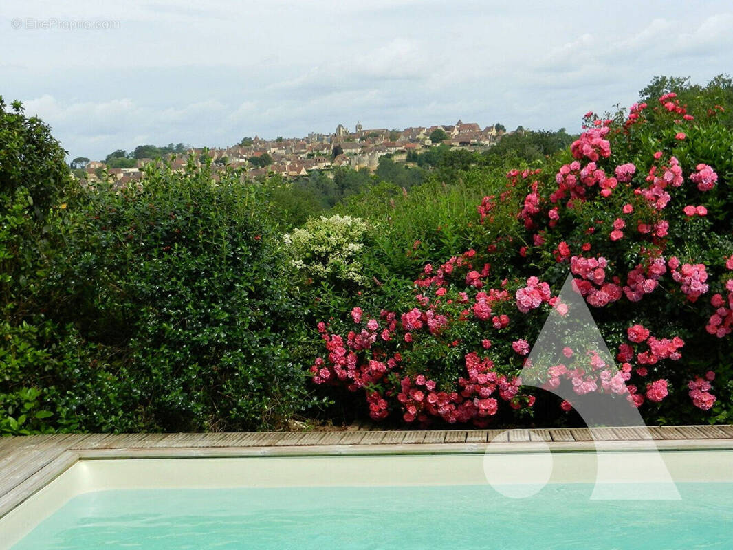 Appartement à DOMME