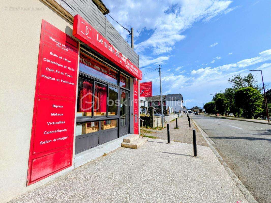 Local commercial 51 m² TOUS COMMERCES – Entrée de ville – Parking gratuit – Fort passage - photo 7
